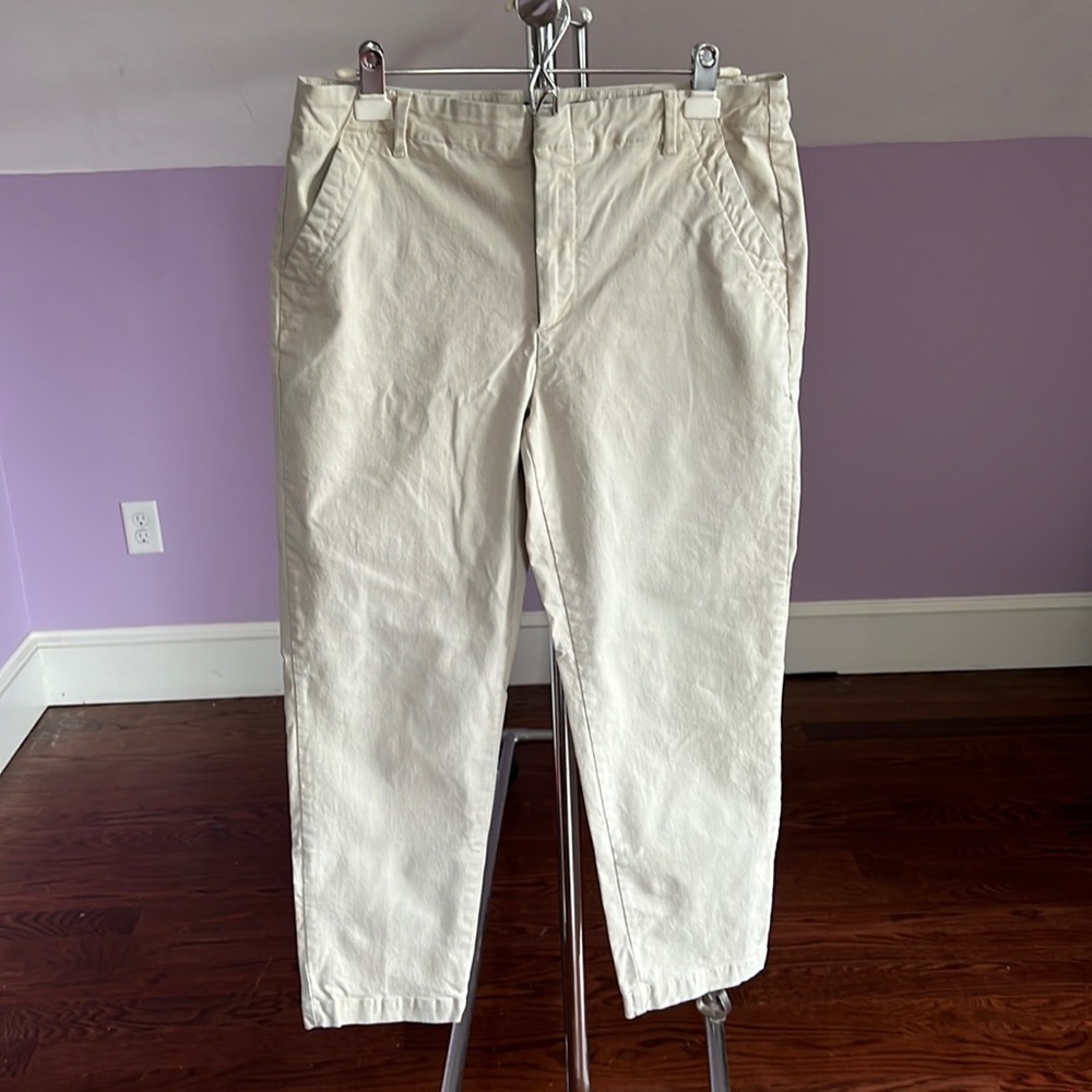 Banana Republic Slim fit Authentic Chino
